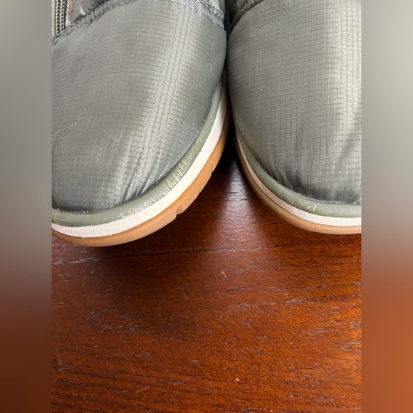 UGG SEAWEED WATERPROOF LAKESIDER ZIP PUFF SNEAKER BOOTS, WOMENS size 10 - Picture 9 of 9